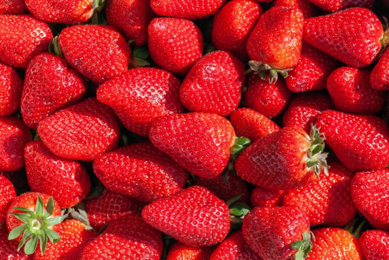 Health Benefits of Strawberry : Mohit tandon burr ridge