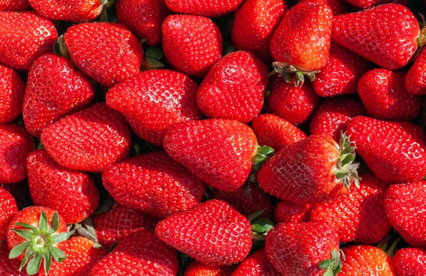 Health Benefits of Strawberry : Mohit tandon burr ridge